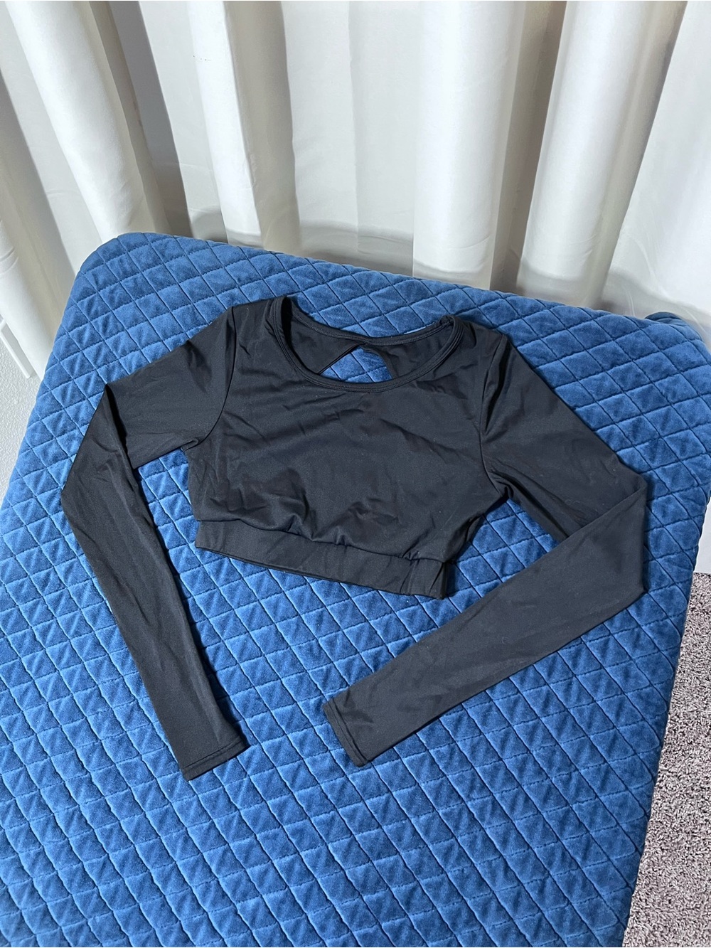 Black Long-Sleeve Cropped Top with Back Keyhole - Athletic Style